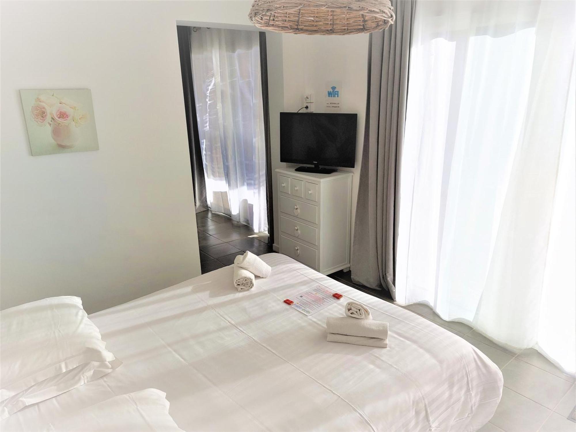 Hotel Les Jardins De Bormes, Sauna & Jacuzzi Cameră foto